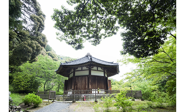 榮山寺「八角円堂」