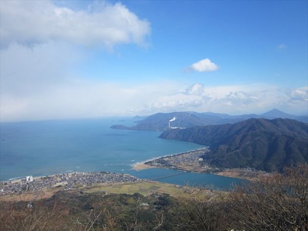 由良ヶ岳から見た若狭湾(イメージ)